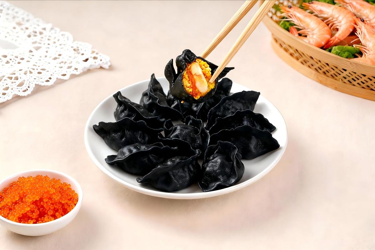 Dumplings de camarón negro con yema salada y huevas de pescado (10 Uds)