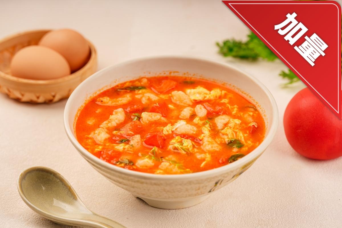 Sopa de dumplings con sabor a tomate